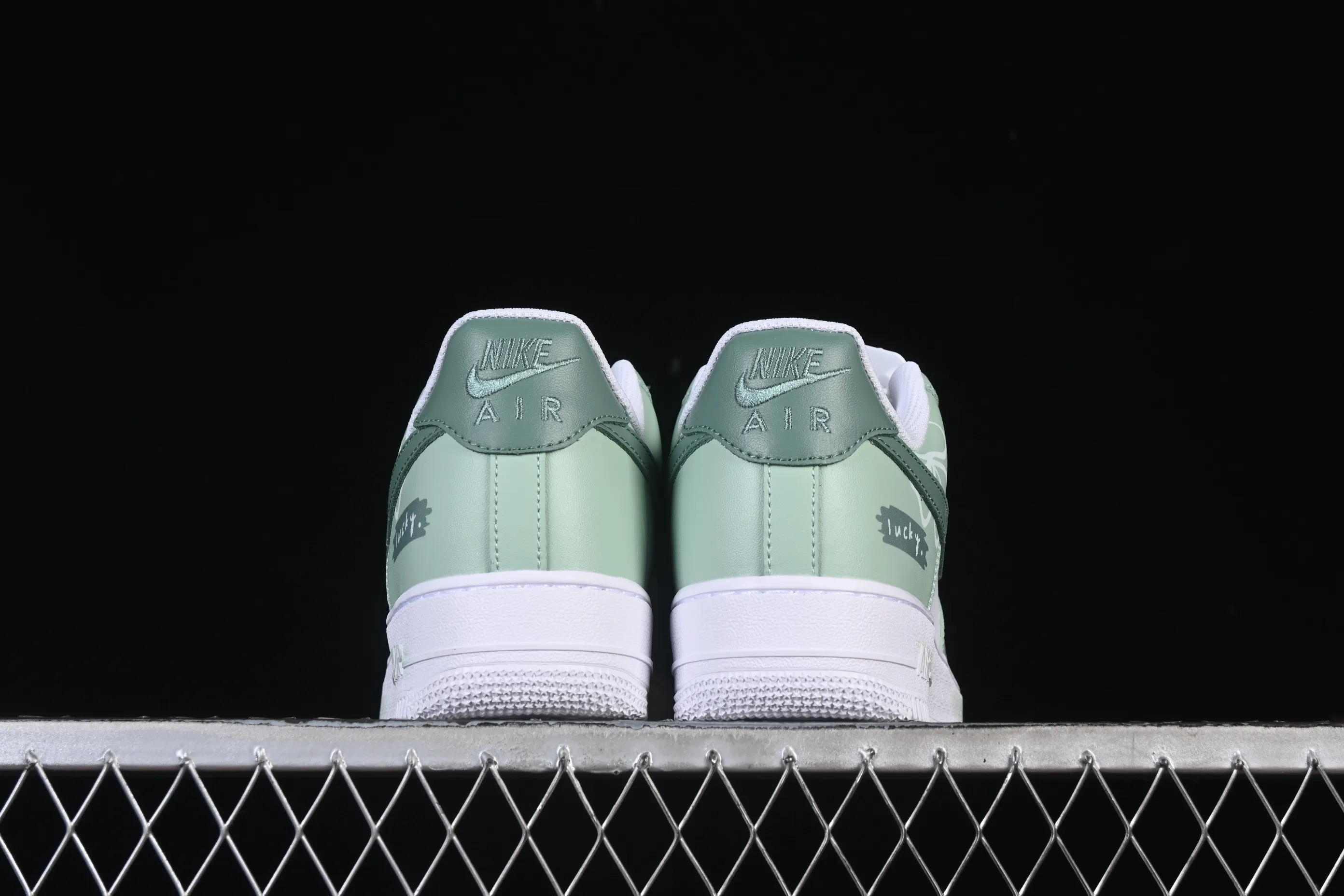 All categories Nk Air Force 1 Air Force series Nk Air Force 1 Low Air Force low-top Nike Air Force 1'07 Low Clover Air Force 1 low-top casual sneakers ZH0316-098